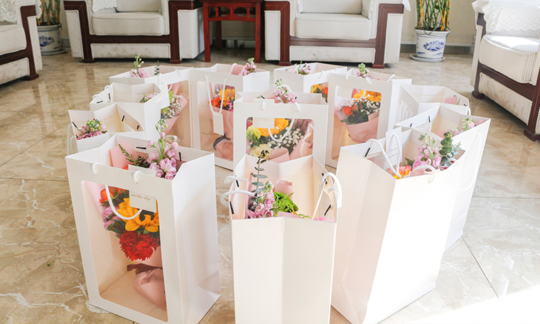 愛在三八節(jié)，情暖半邊天 濟(jì)南賽成為女員工送上節(jié)日祝福